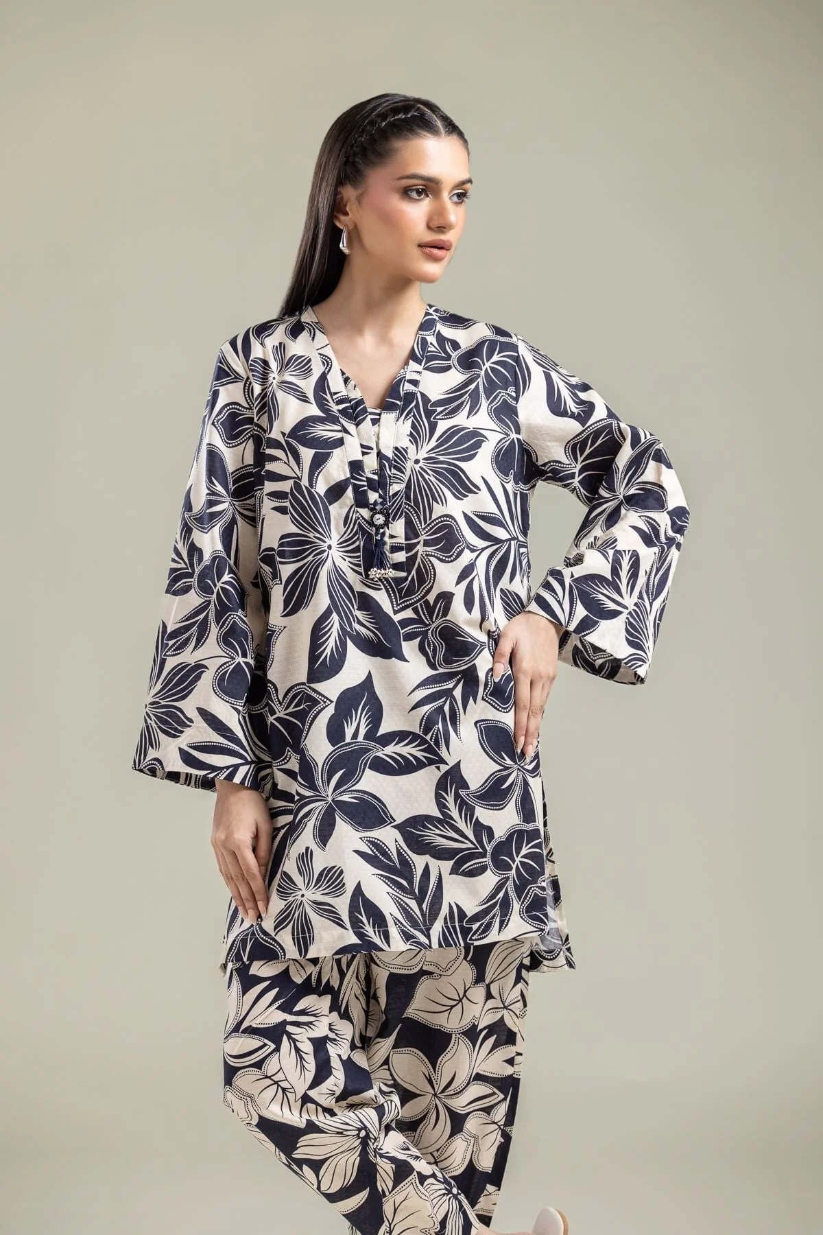 Khaadi 1-26-204-A-J1-VG_MULTI Monochrome Edit 2026