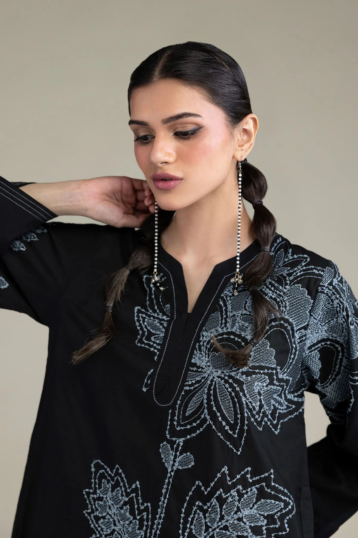Khaadi 25-10-12E9-10TB-VG_MULTI Monochrome Edit 2026 - Image 2
