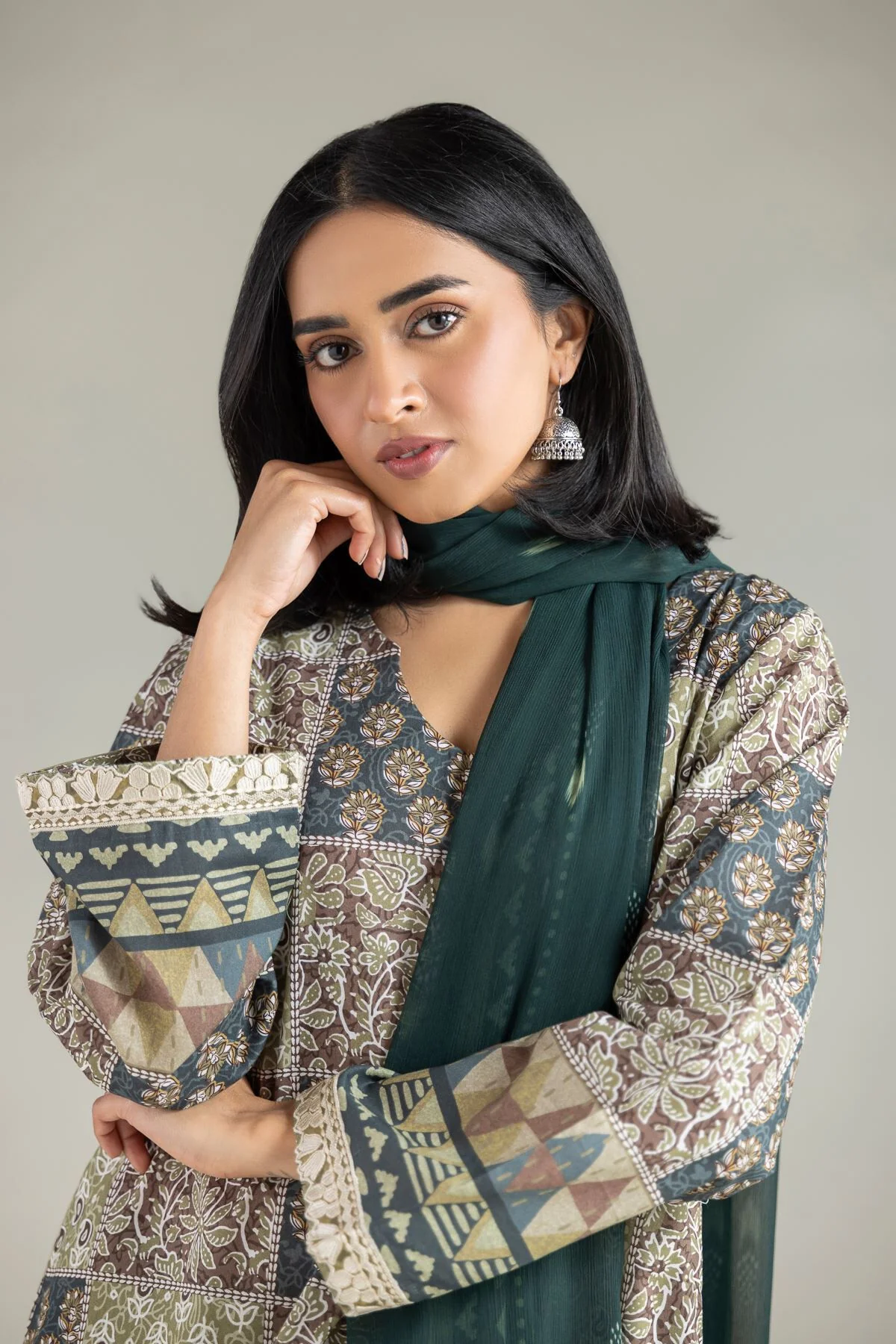 Khaadi A22-26-121FI2 Lawn Collection 2026 - Image 2