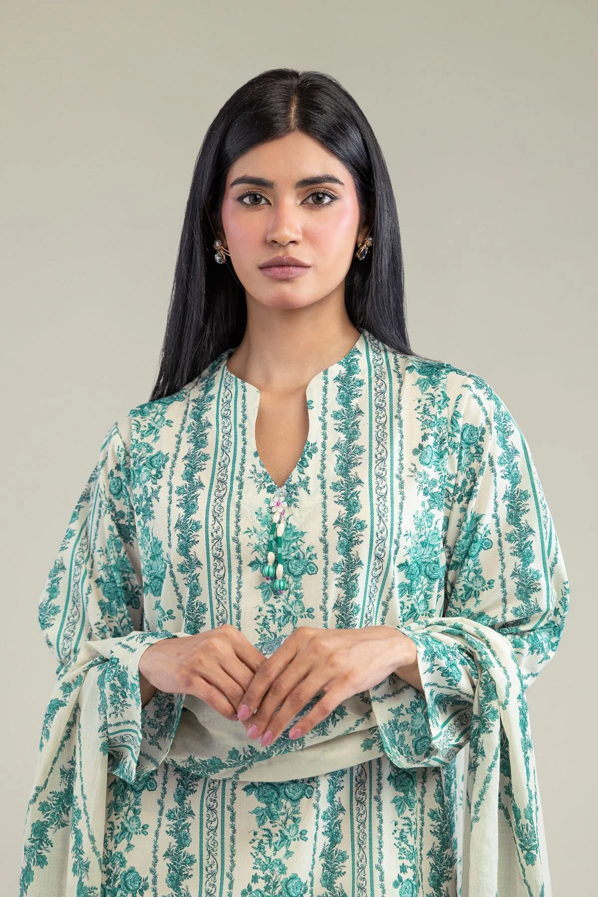 Khaadi DW21773AD2 Everyday Escapades Ft. Hemayal 2026 - Image 2