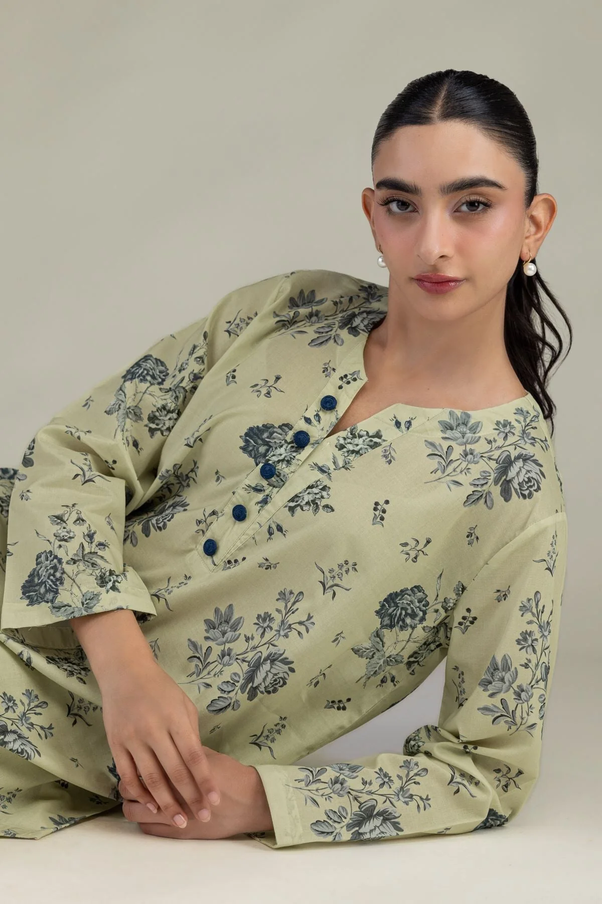 Khaadi DWADD35817 Dear Wallet 2026 - Image 2