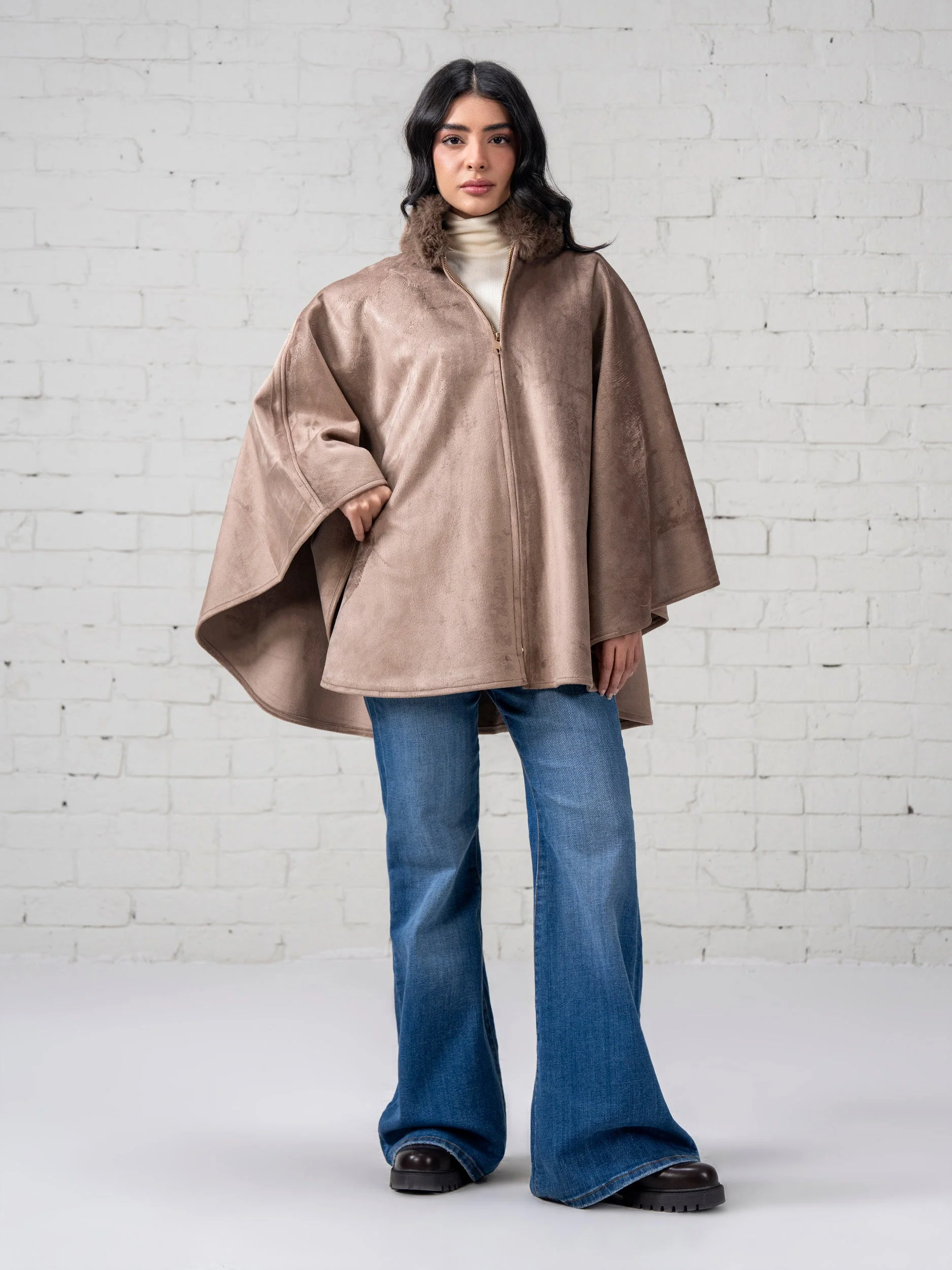 Limelight I9902CP-FRE-014-SuedeCape Cape  2025