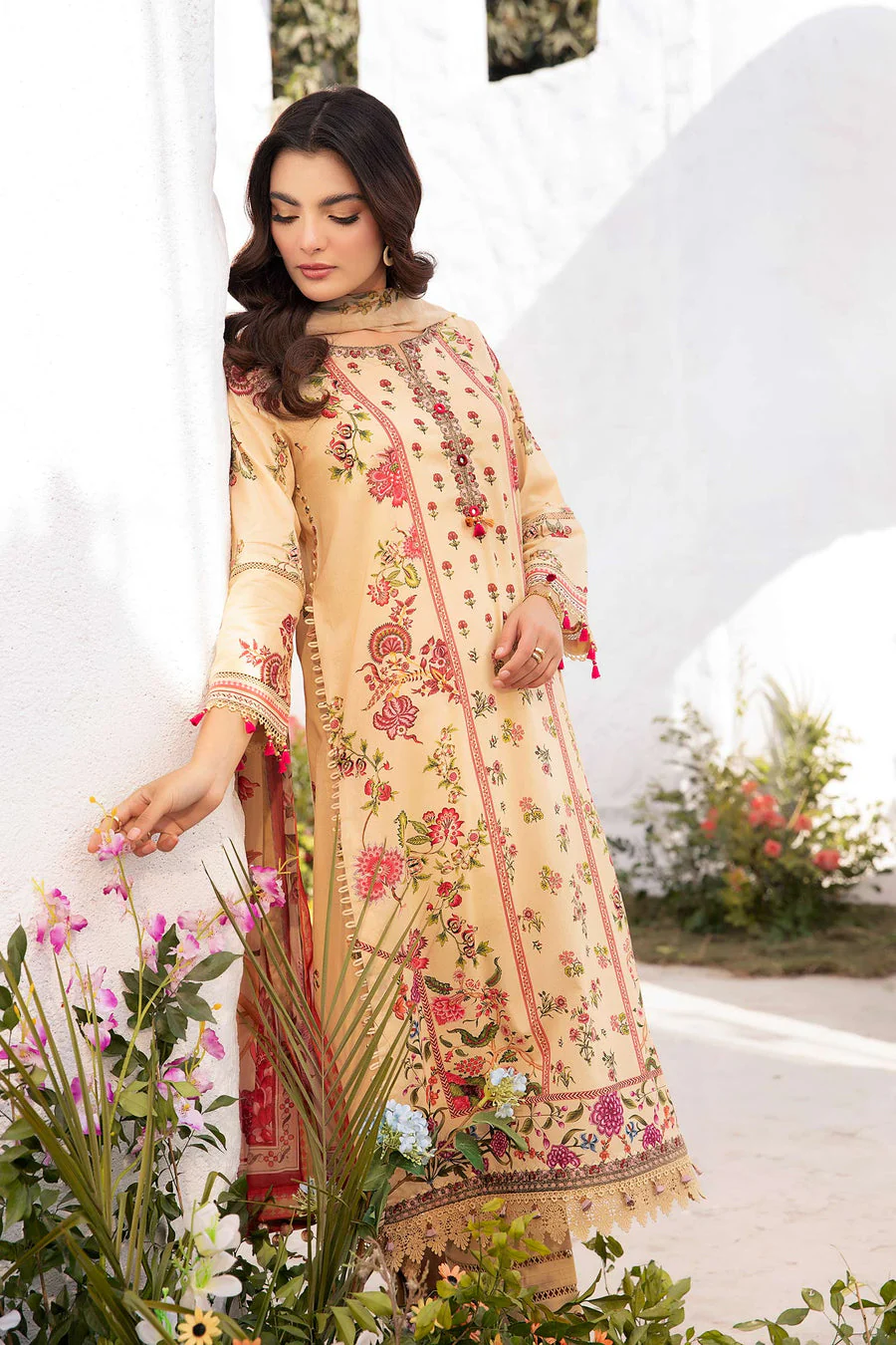 Maria B MB-CUS25-705A M Print Lawn 2025 - Image 2