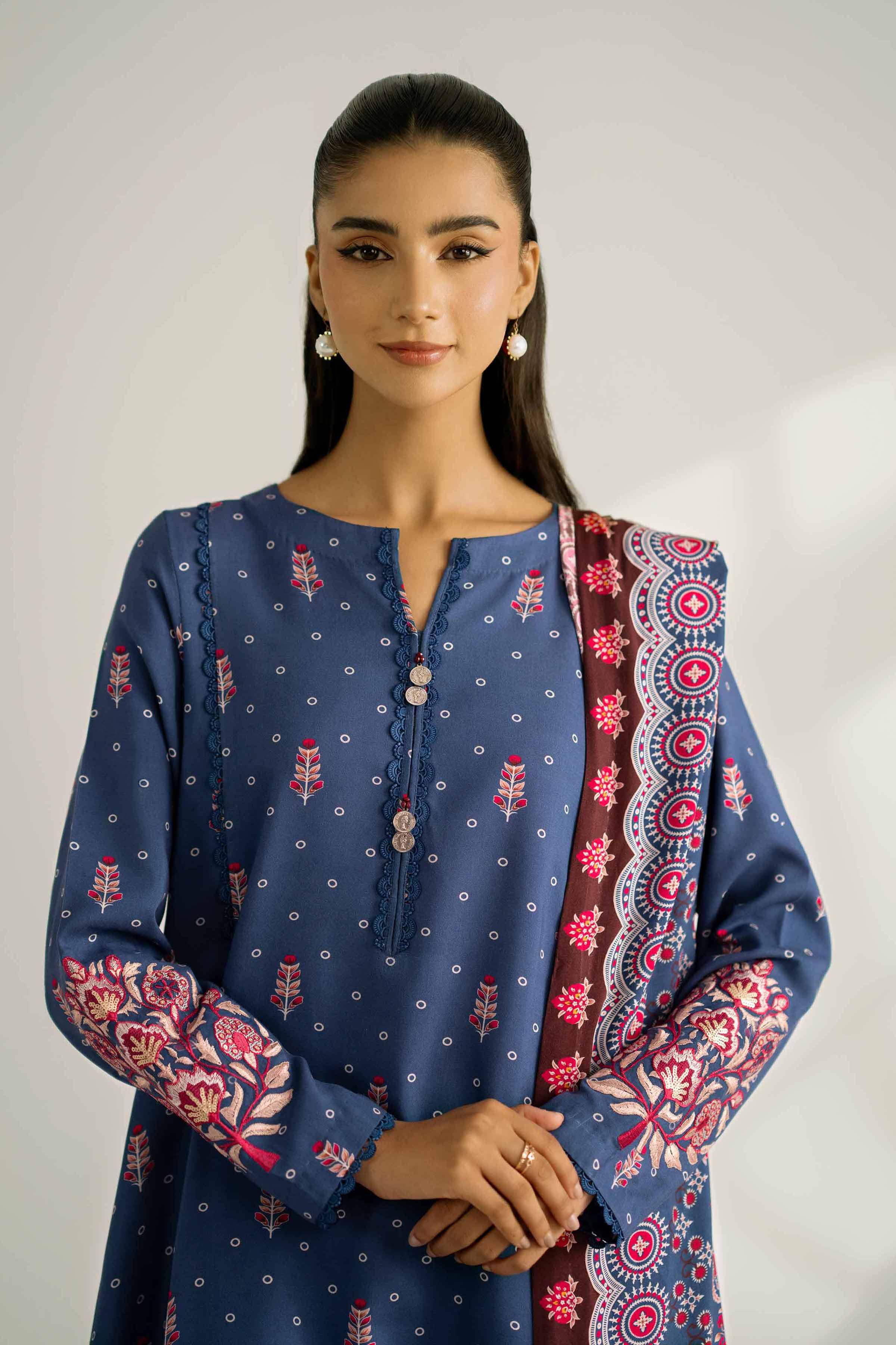 Nishat Linen 42502368 Cross Season Edit 2025 - Image 2