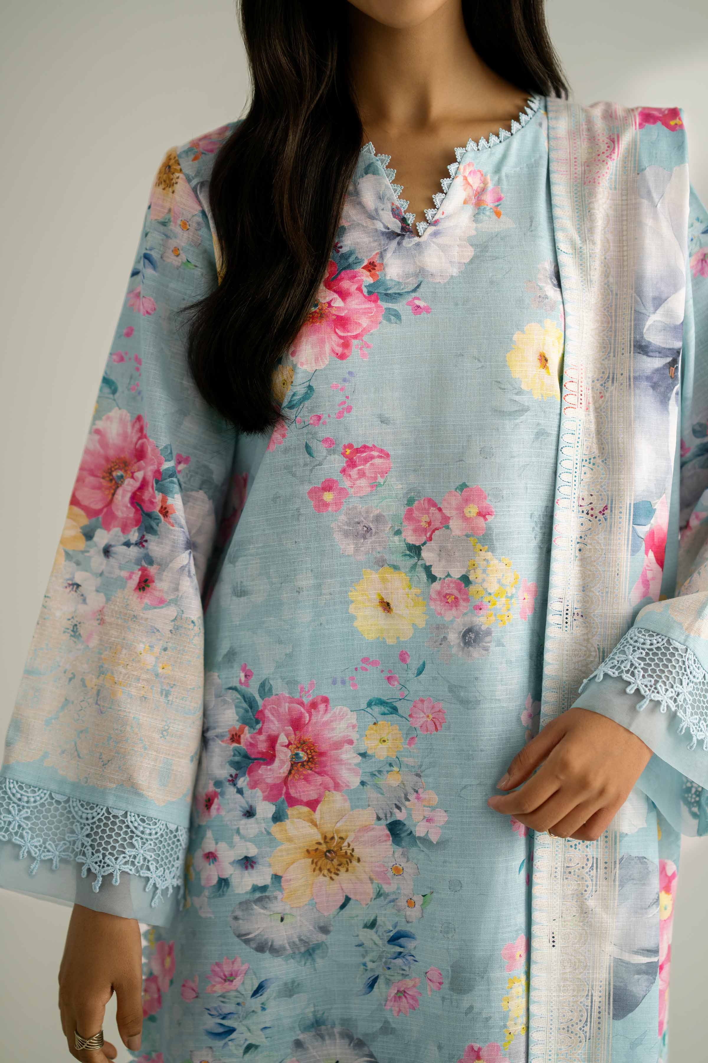 Nishat Linen 42502415 Cross Season Edit 2025 - Image 2
