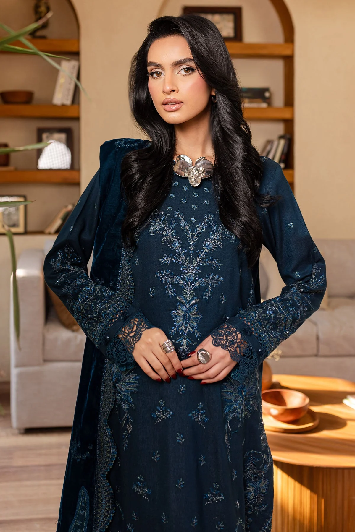 Nureh NE-127 Exclusive Shawl 2024 - Image 2