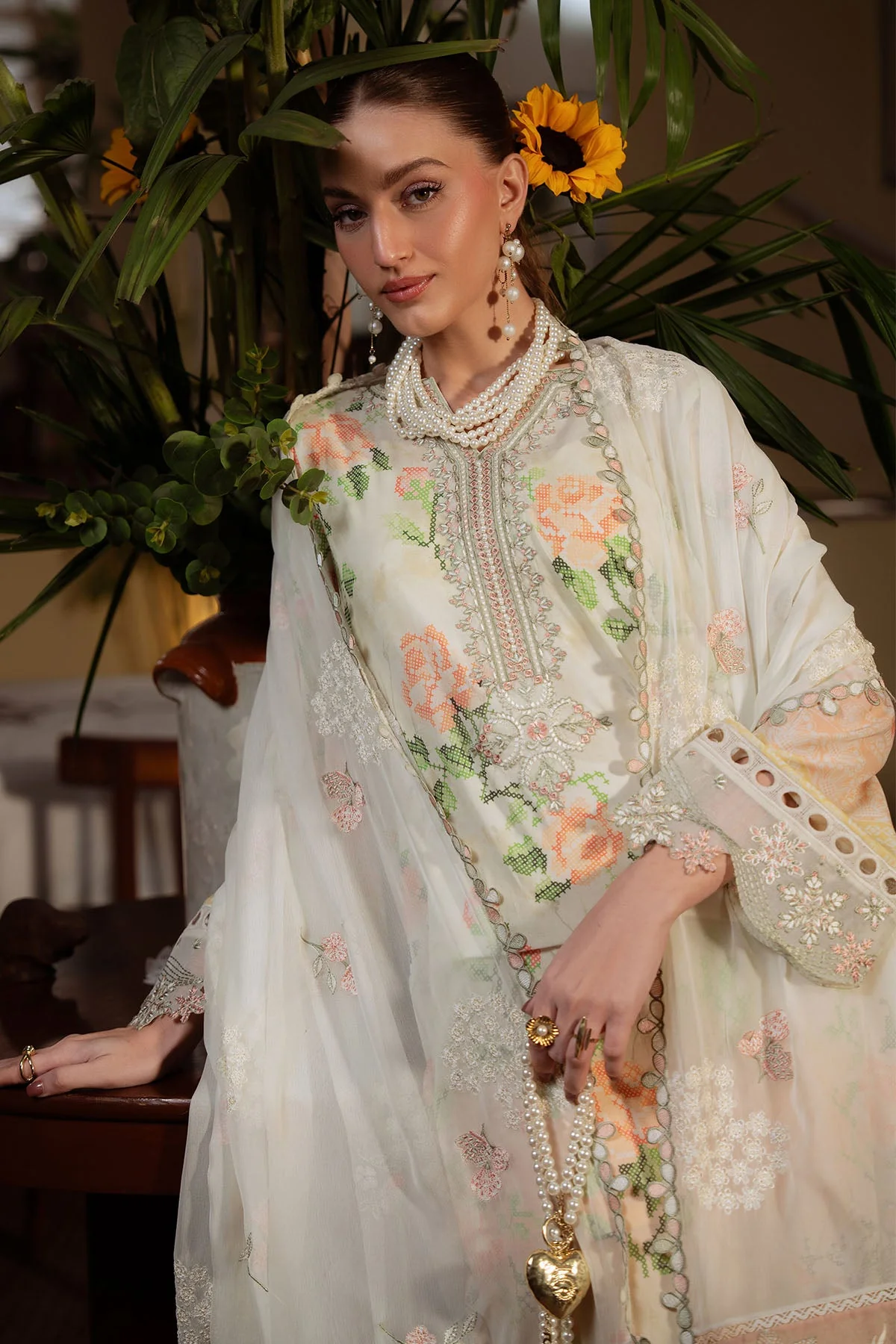 Nureh NS-163 Maya Swiss Lawn 2026 - Image 2