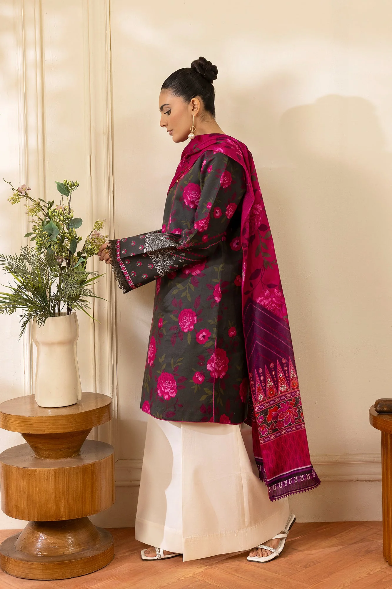 Raj Bari Nissa Design 02 Nissa Exclusive Summer Prints 2026 - Image 2