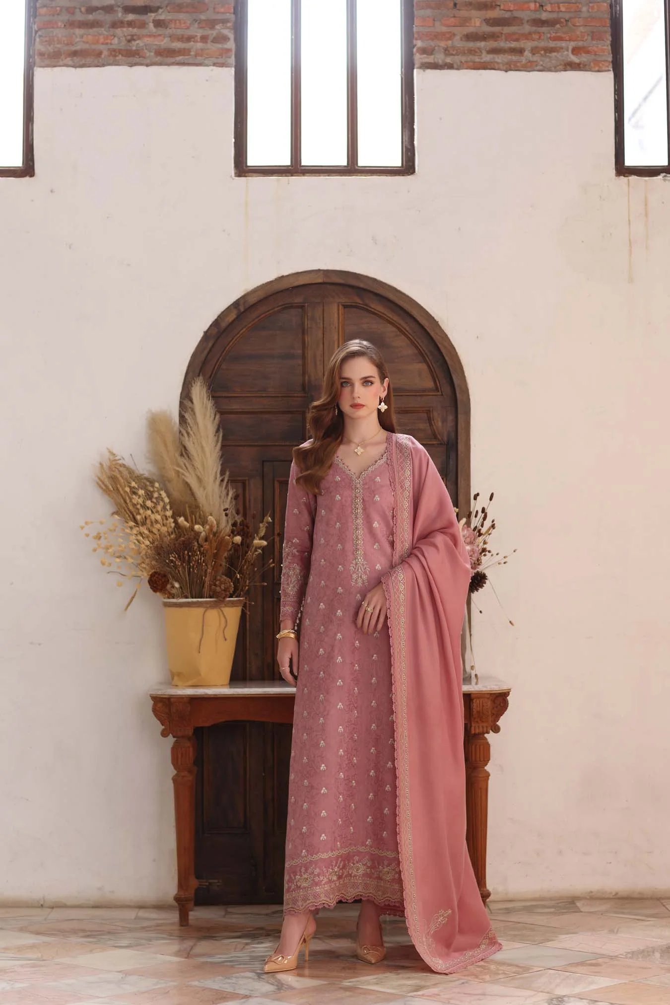 Saadia Asad Aveline Noor Winter Pashmina Shawl 2025