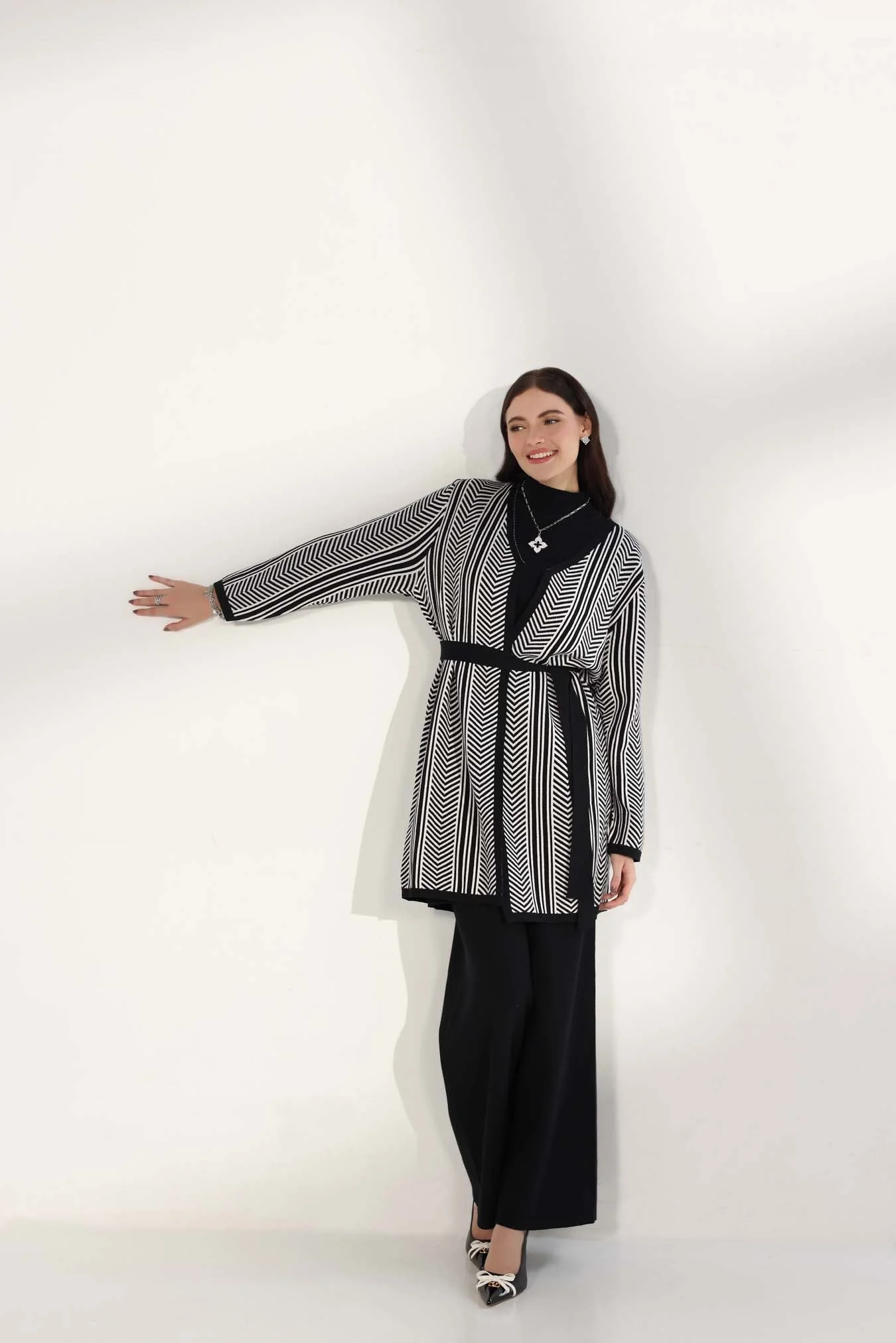 Saadia Asad D8 - Black/White Noor Western Drop 2025