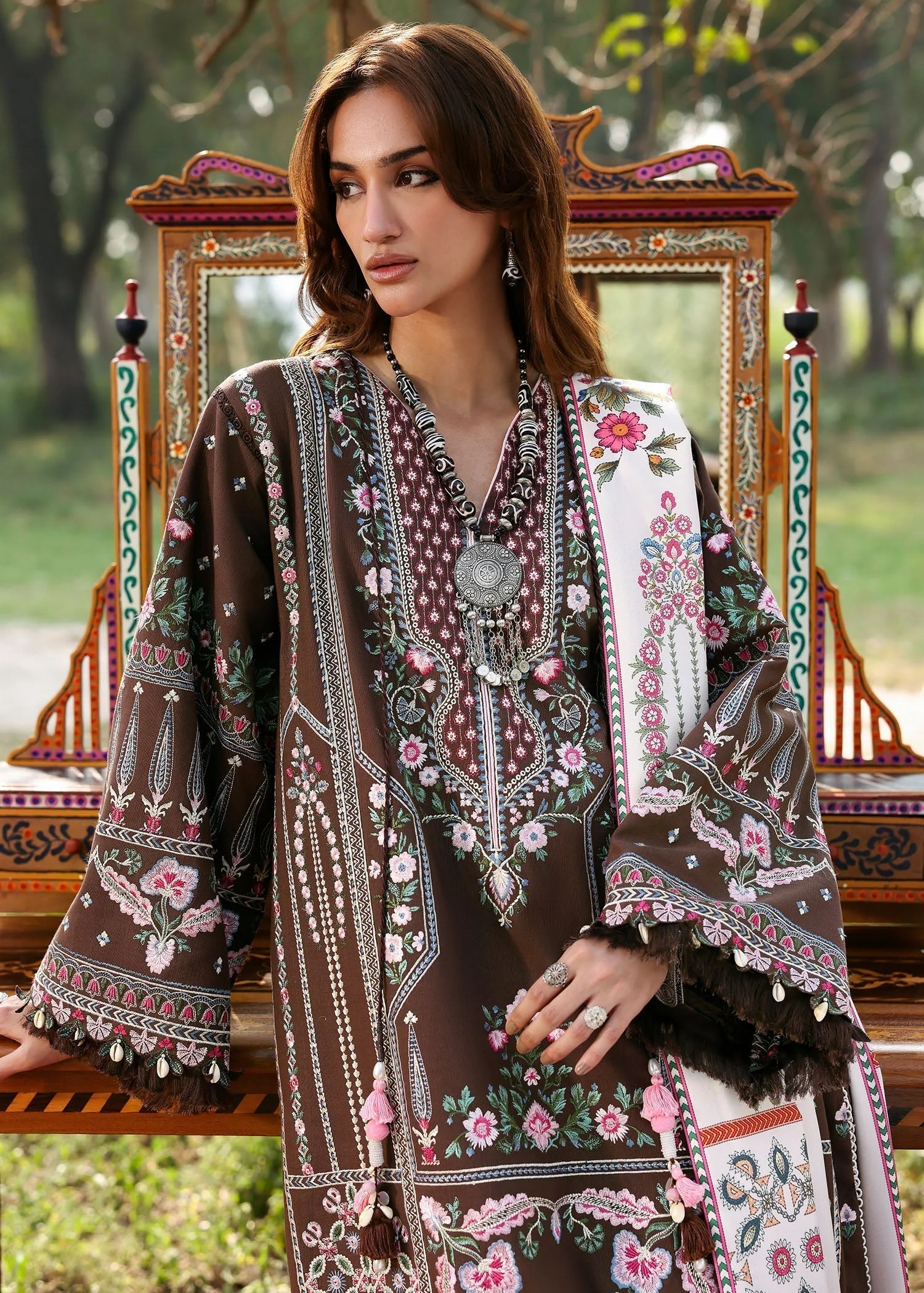Sadaf Fawad Khan Mehroz Winter Shawl Collection 2025 - Image 2