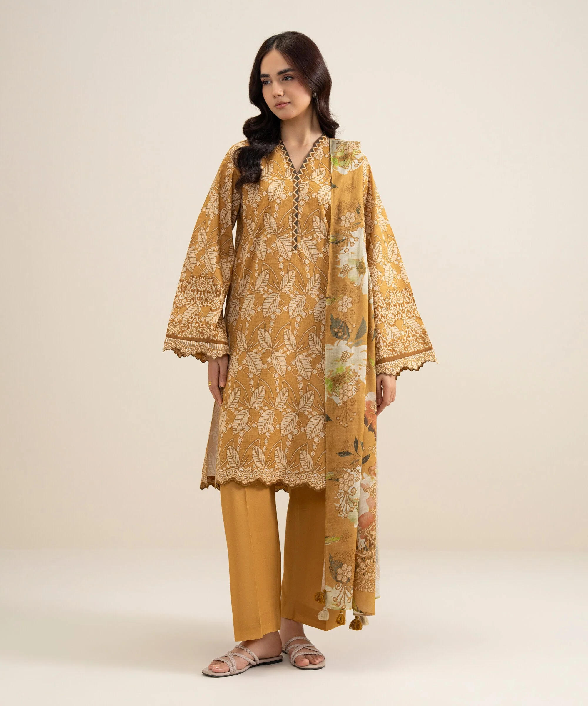 Sapphire DW4B6D3979 Yellow Summer Lawn 2026