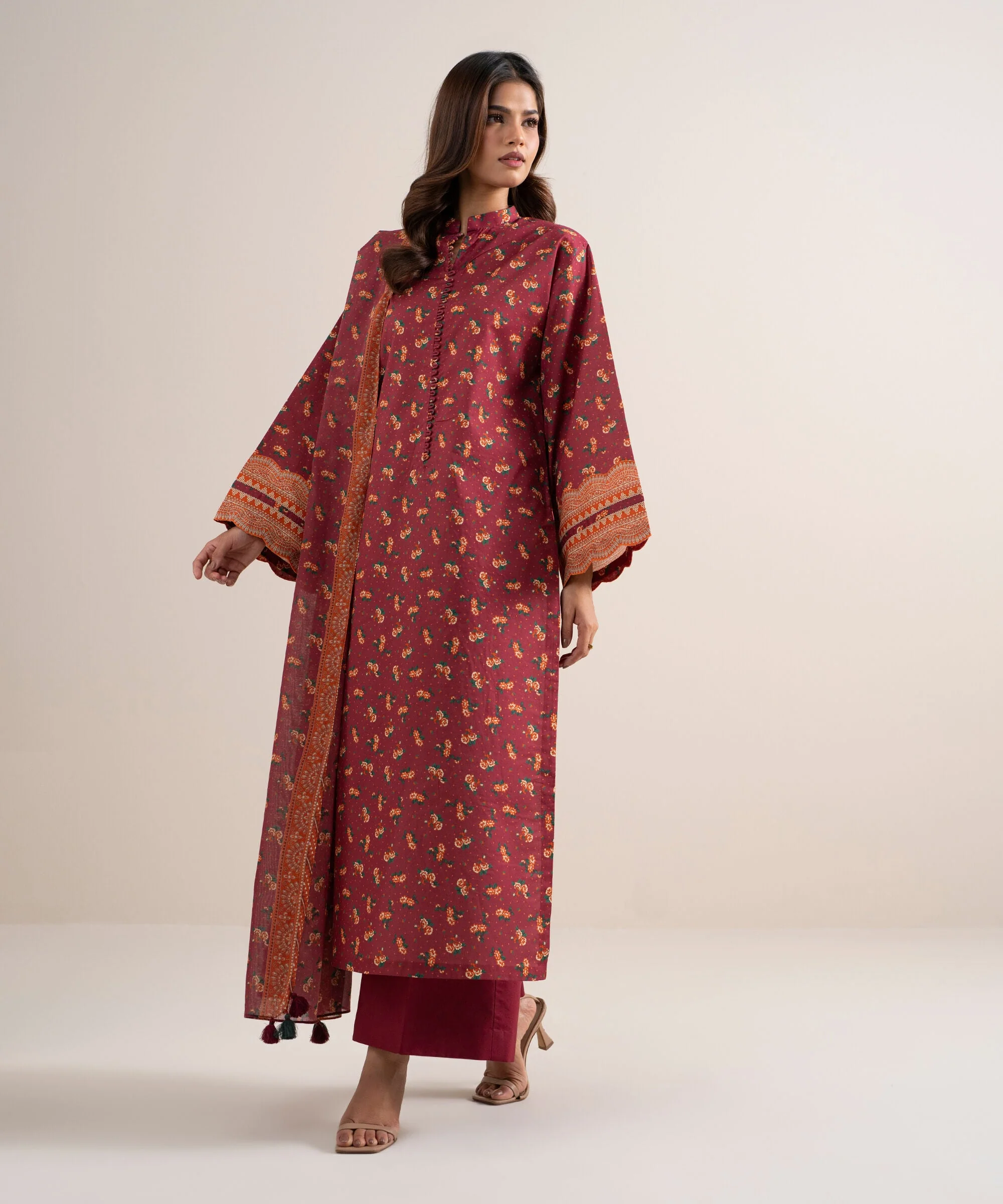 Sapphire DWEE54D7B1 Red Summer Lawn 2026