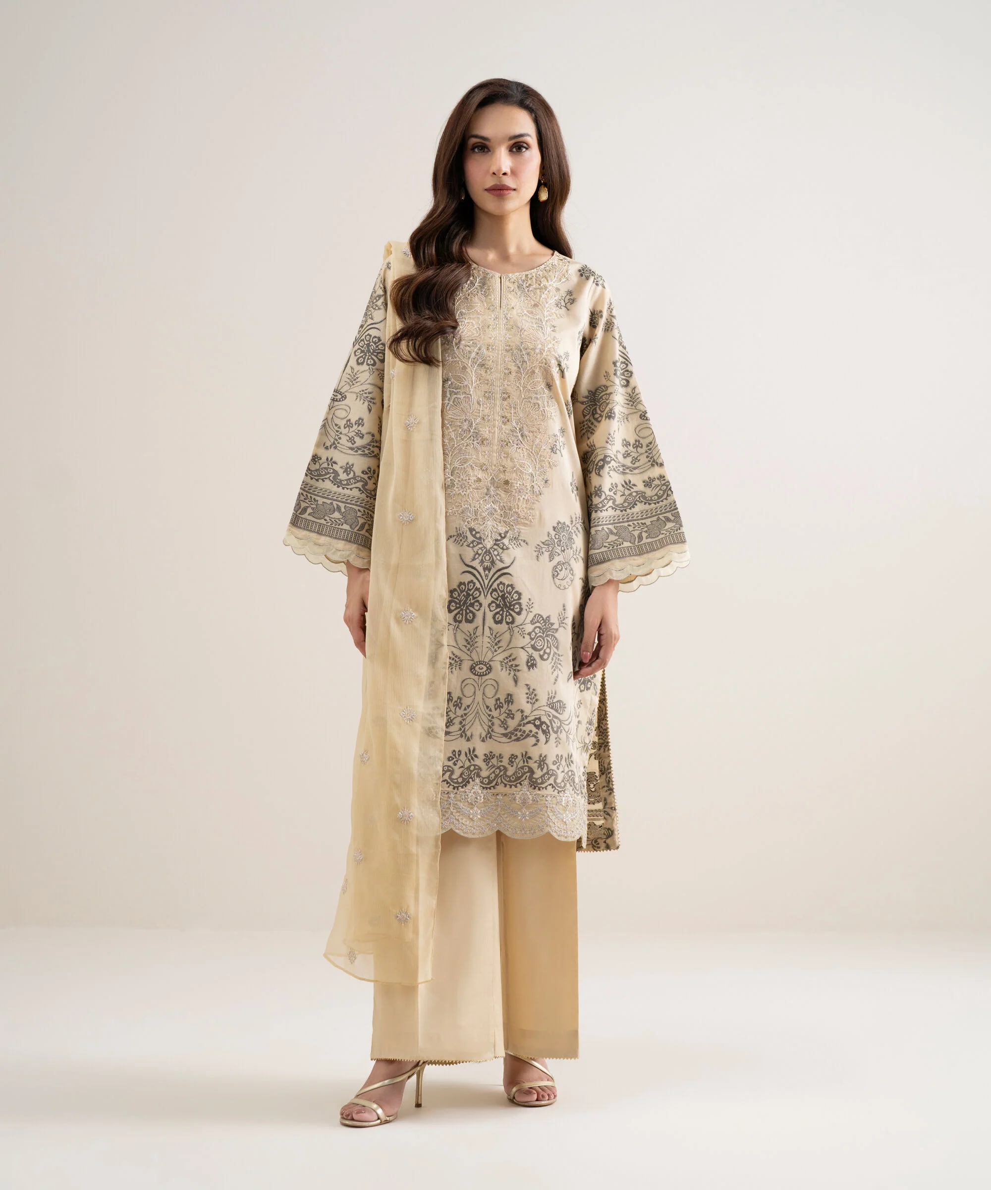 Sapphire FELXS26V211B Raunak 2026