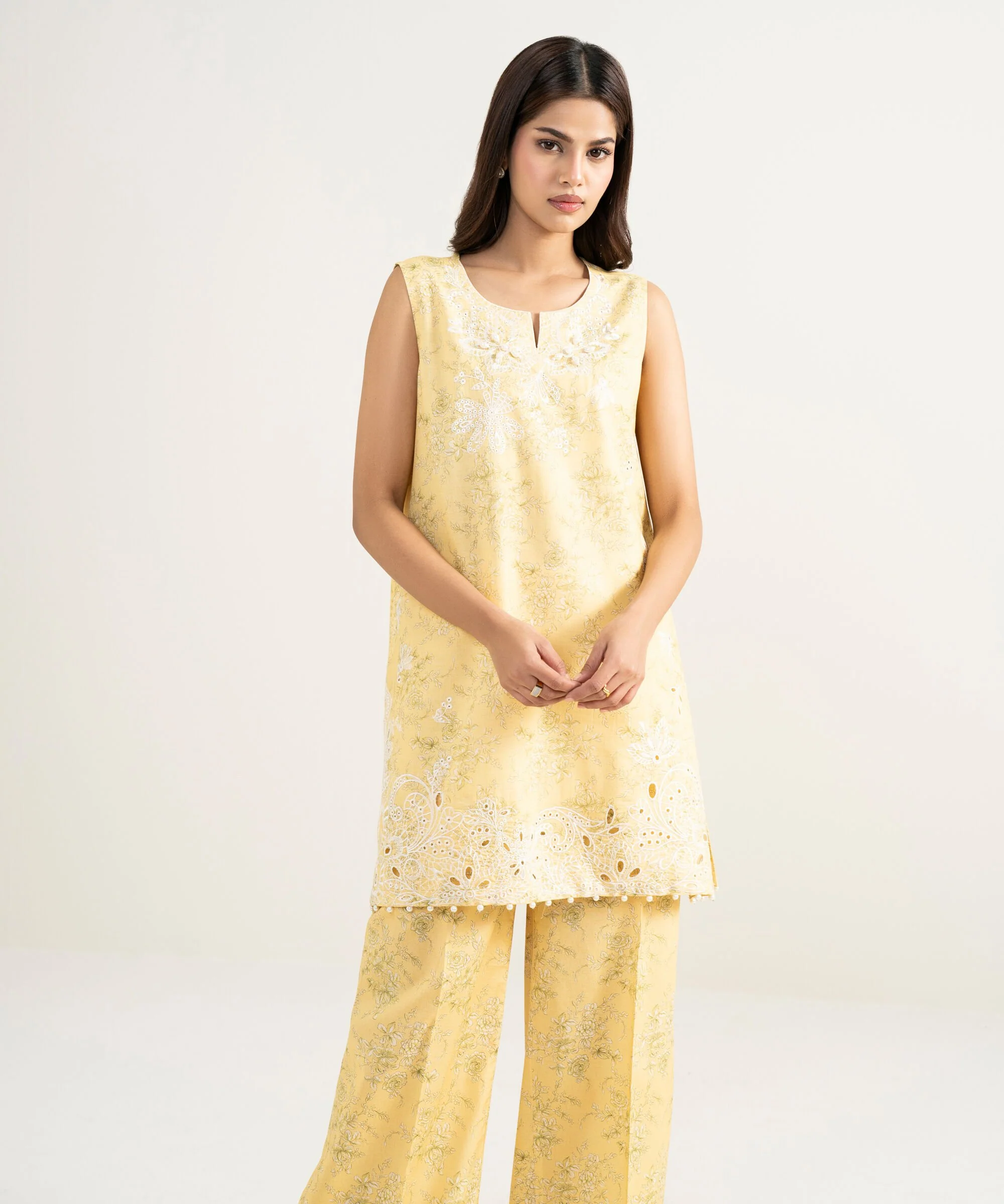 Sapphire PES26WMV333S Eid Lunch Looks 2026