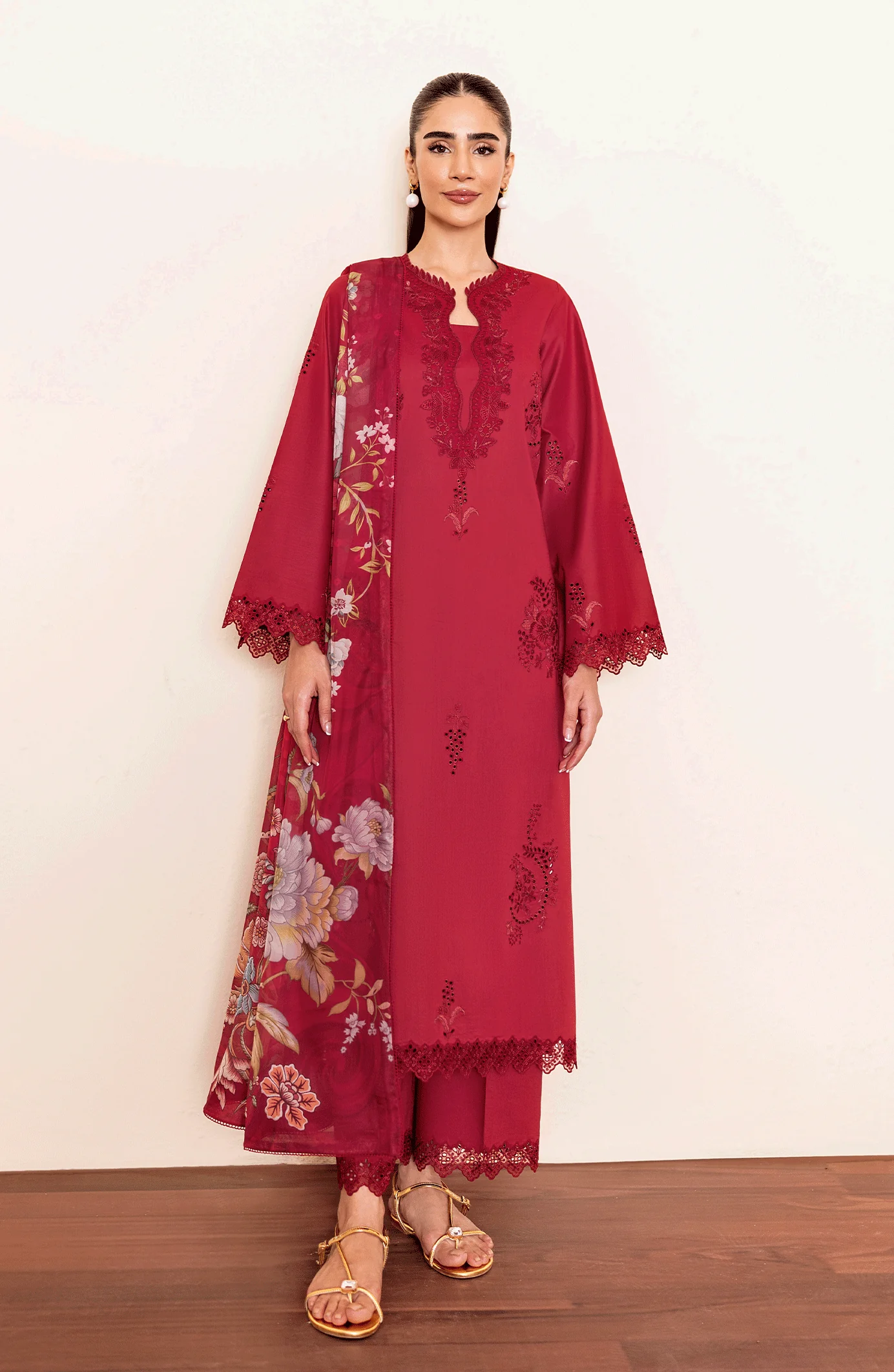 Seran Crimza Luxury Lawn 2025