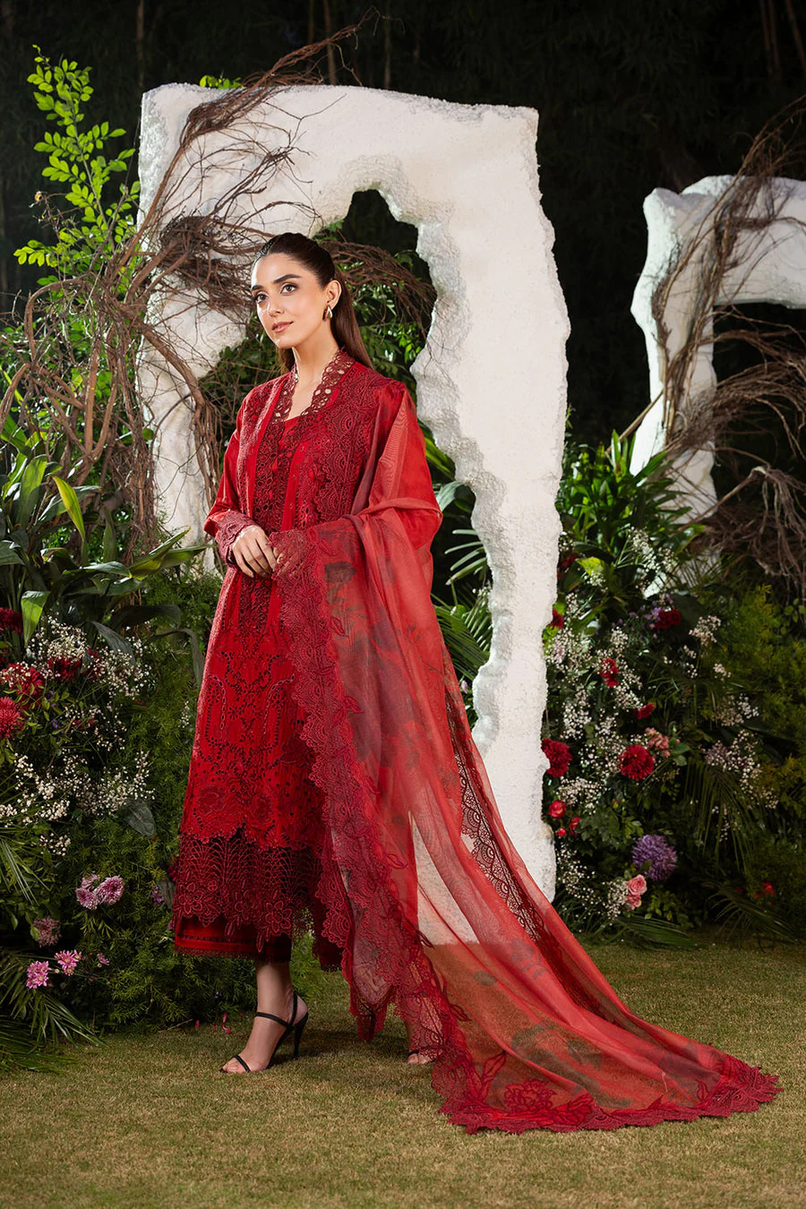 Sobia Nazir Design 3A Luxury Lawn 2025 - Image 2