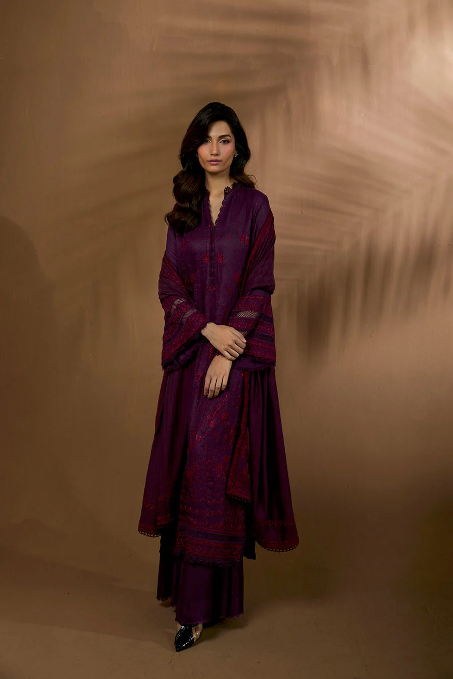 Sobia Nazir Shawl Design 2B Winter Shawl 2025 - Image 2