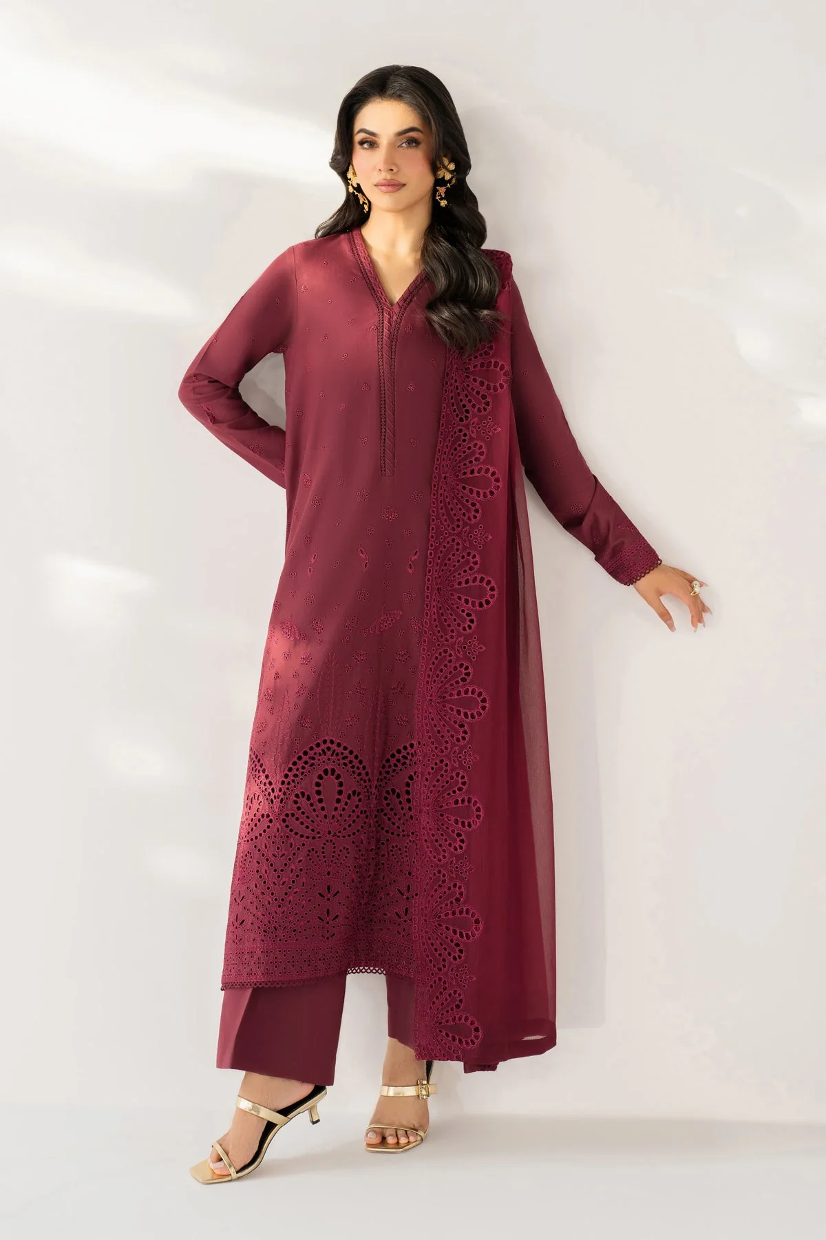 Xenia Calais Online Shopping