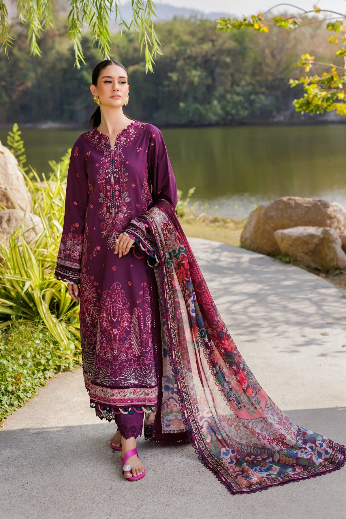 Xenia Violet Luxury Lawn 2025 - Image 2