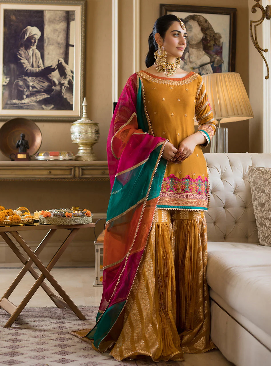Zainab Chottani Aatish Semi Formals 2025