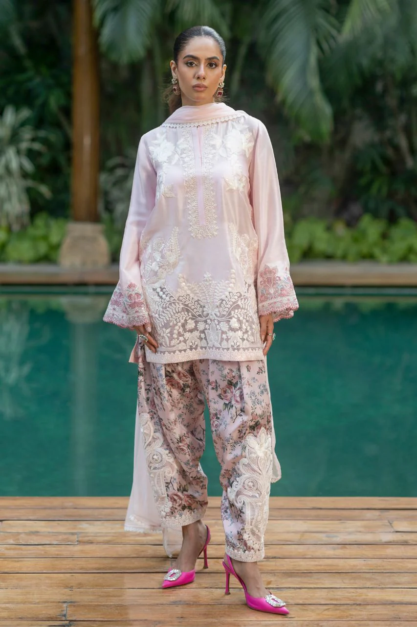 Zainab Chottani
