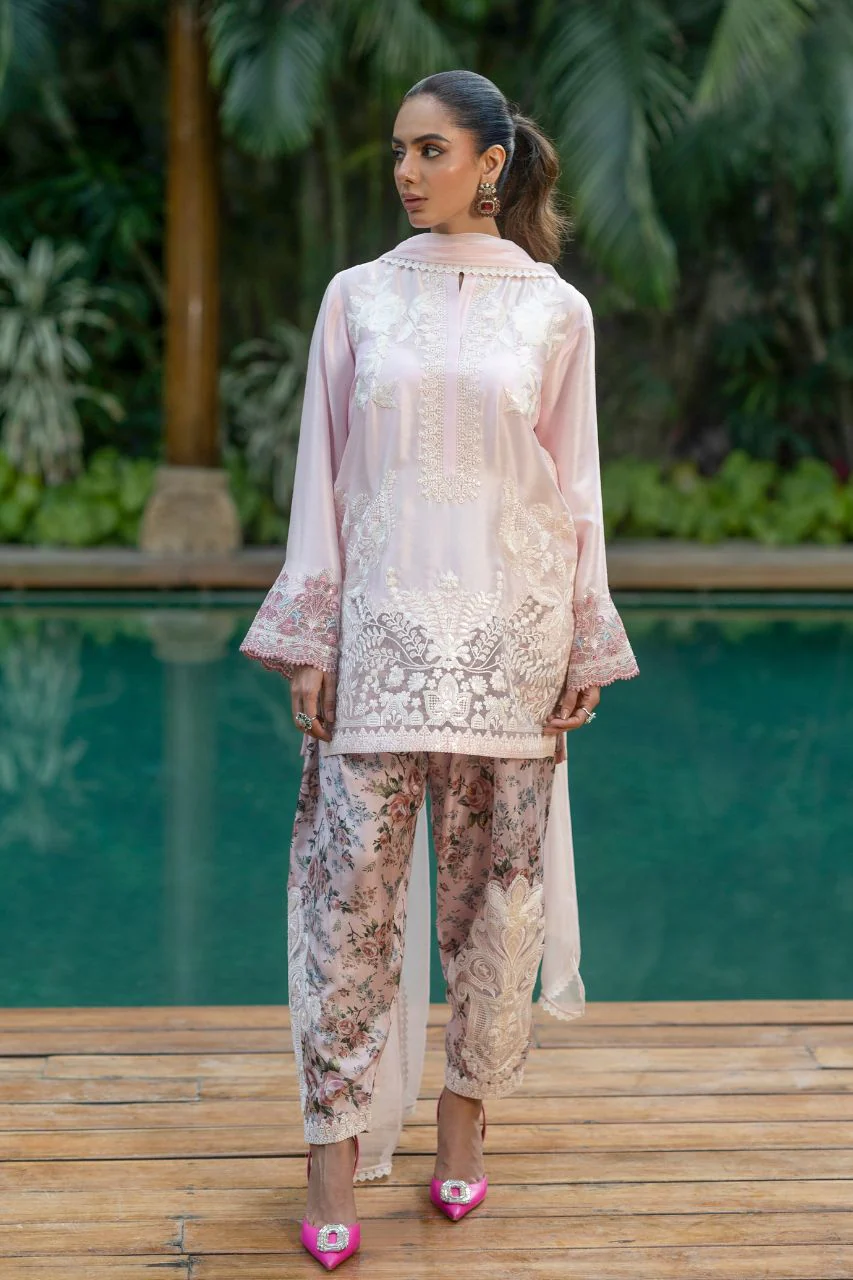 Zainab Chottani Luna Shalwar Eid Edit 2026 - Image 2