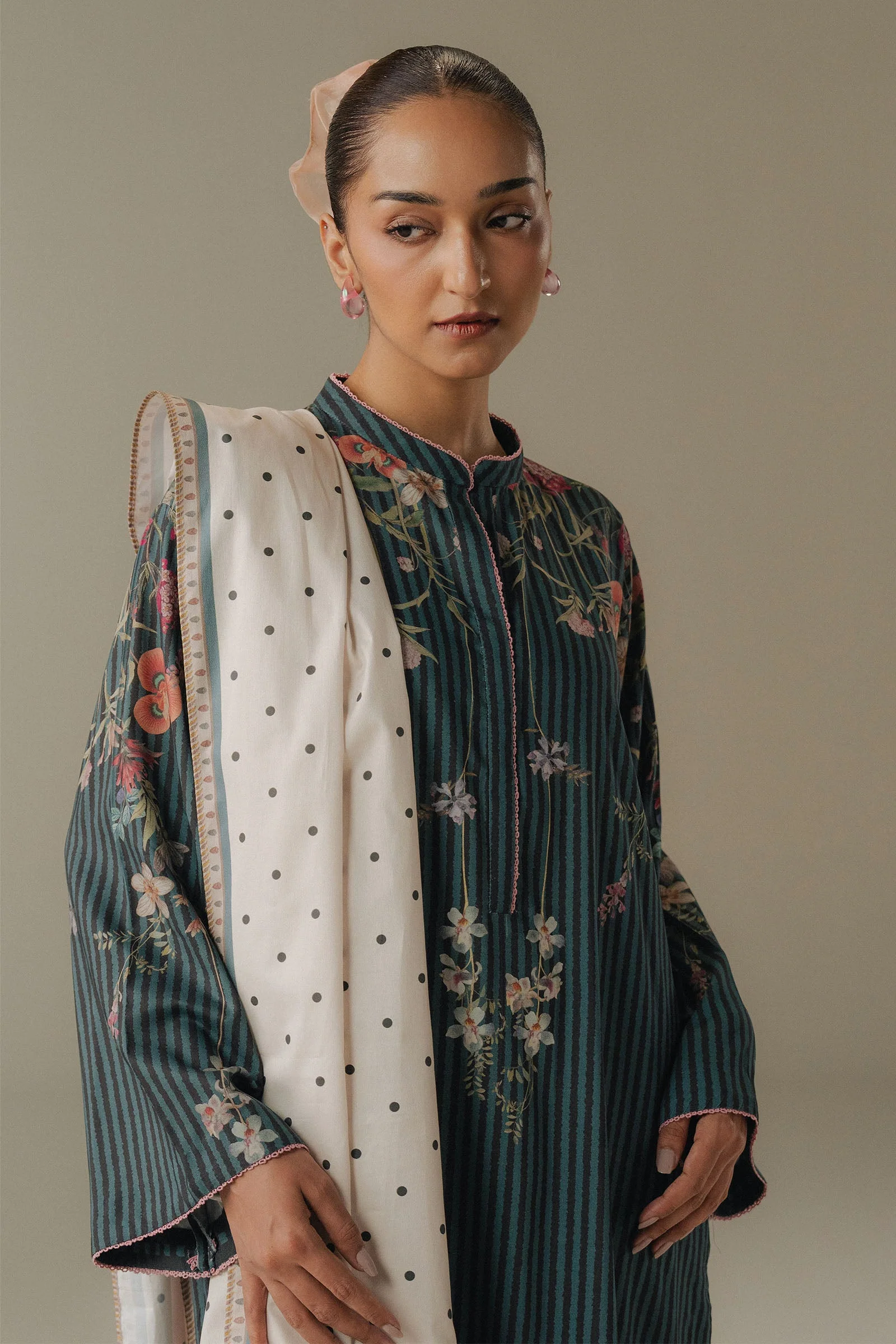 Zara Shahjahan Amber Days-1B Coco Prints Edit V 2025