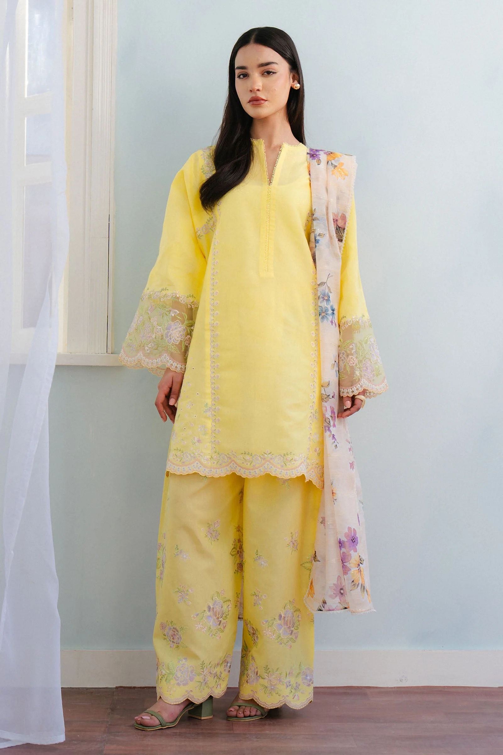 Zara Shahjahan Meadow-8A Coco Lawn
2025